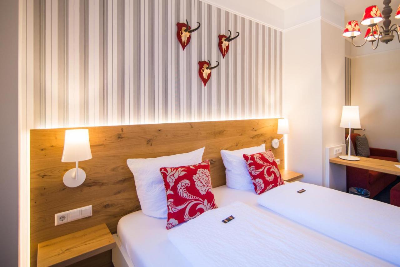 Goldener Adler Oberried - Hotel & Appartements Εξωτερικό φωτογραφία